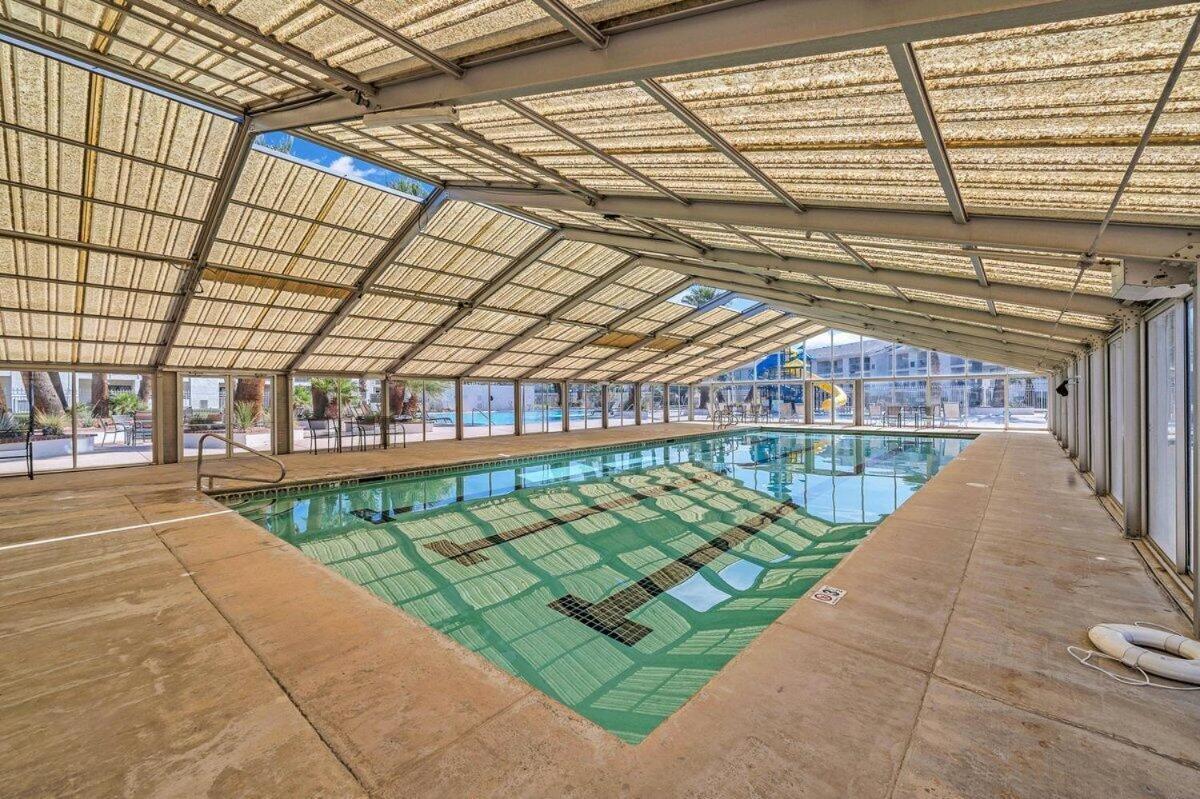 Modern Resort Condo - Pools, Courts & Scenic Views セントジョージ エクステリア 写真